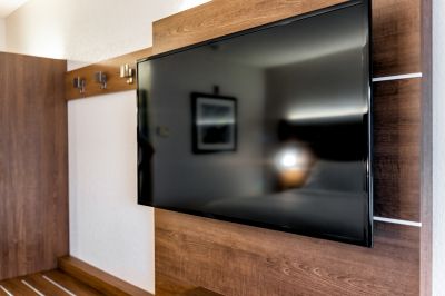 Television Hanging Service in Conroe, TX